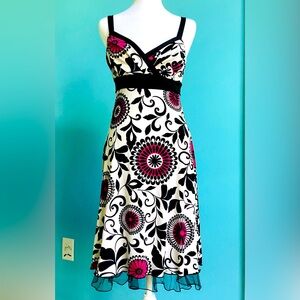 Three pink Hearts Black and White Sleeveless Midi Dress
